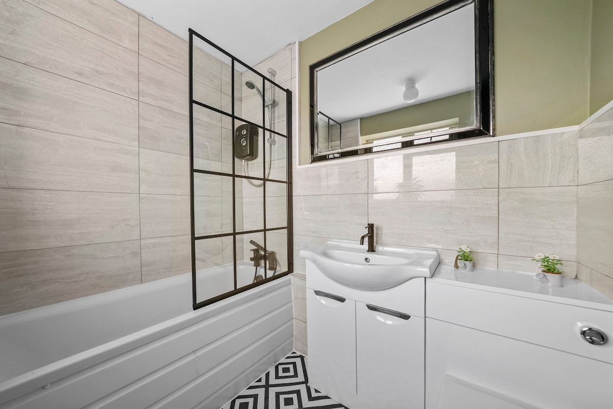 serviced airbnb management service in Northallerton