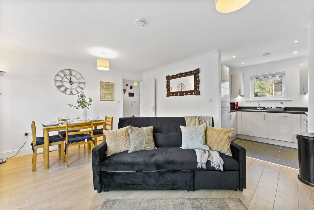 Airbnb management services in Warwick